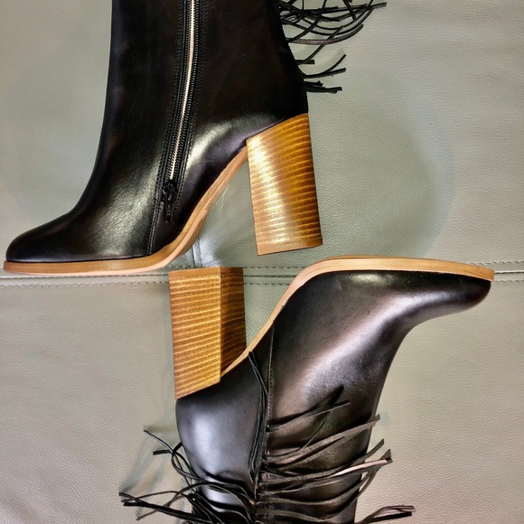 NWOT leather boots with leather fringe - Picture 2 of 8